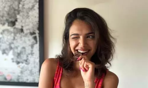 Shreya Pilgaonkar : चॉकलेट पर बयान, ‘यह मेरे लिए मूड बूस्टर है’ Shreya Pilgaonkar : चॉकलेट पर बयान, ‘यह मेरे लिए मूड बूस्टर है’