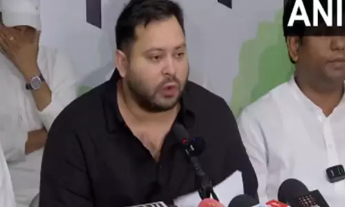 तेजस्वी यादव ने Bihar में मतदाता सूची संशोधन पर चिंता जताई तेजस्वी यादव ने Bihar में मतदाता सूची संशोधन पर चिंता जताई