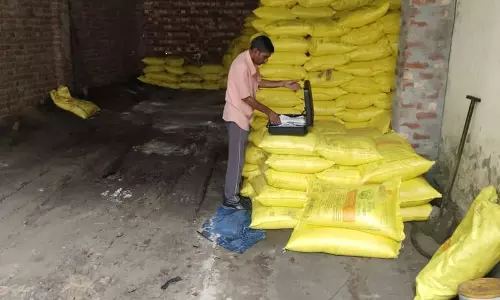 Yamunanagar : माफिया पर बड़ी कार्रवाई; सब्सिडी वाले कृषि ग्रेड यूरिया के 450 बैग जब्त