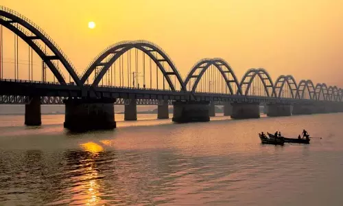 Godavari नदी के जलस्तर में वृद्धि के मद्देनजर लोग तैयार