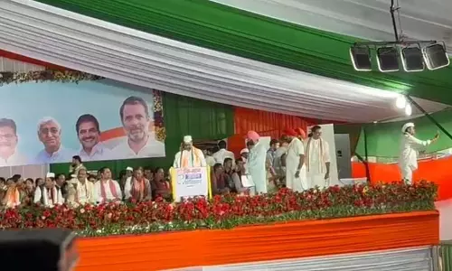 खरगे की सभा में NSUI नेताओं ने करा दी छत्तीसगढ़ कांग्रेस की फजीहत