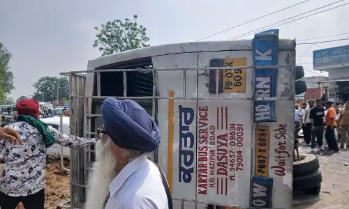 पंजाब के होशियारपुर में दसूहा के पास मिनी बस पलटने से 7 लोगों की मौत, दर्जनों घायल