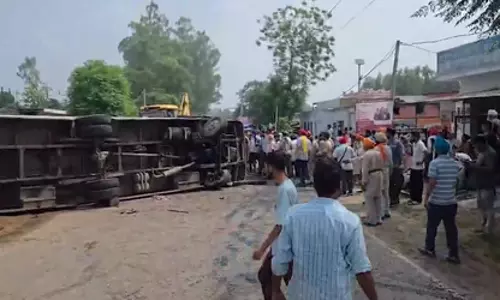 8 लोगों की मौत: दर्दनाक बस हादसा, सीएम ने जताया दुख