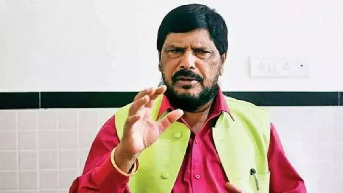 रामदास अठावले ने BRICS में पहलगाम हमले उठाने पर पीएम मोदी की सराहना की रामदास अठावले ने BRICS में पहलगाम हमले उठाने पर पीएम मोदी की सराहना की