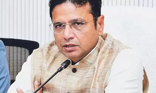 इसका उद्देश्य एक करोड़ घरों तक इंटरनेट पहुंचाना है : आईटी और उद्योग मंत्री इसका उद्देश्य एक करोड़ घरों तक इंटरनेट पहुंचाना है : आईटी और उद्योग मंत्री