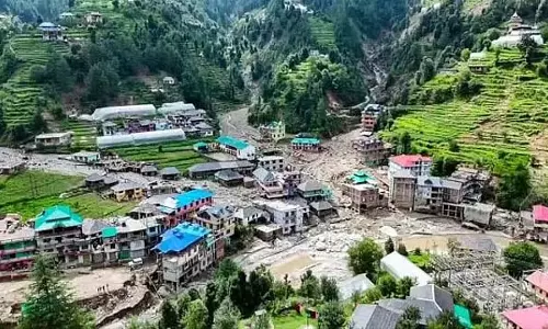 हिमाचल बाढ़: 78 लोगों की मौत, 30 लापता; 700 करोड़ रुपये का नुकसान हिमाचल बाढ़: 78 लोगों की मौत, 30 लापता; 700 करोड़ रुपये का नुकसान