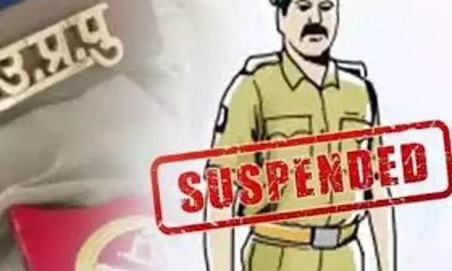 Ballia: गोलीकांड पर SP का सख्त एक्शन, दरोगा और सिपाही सस्पेंड