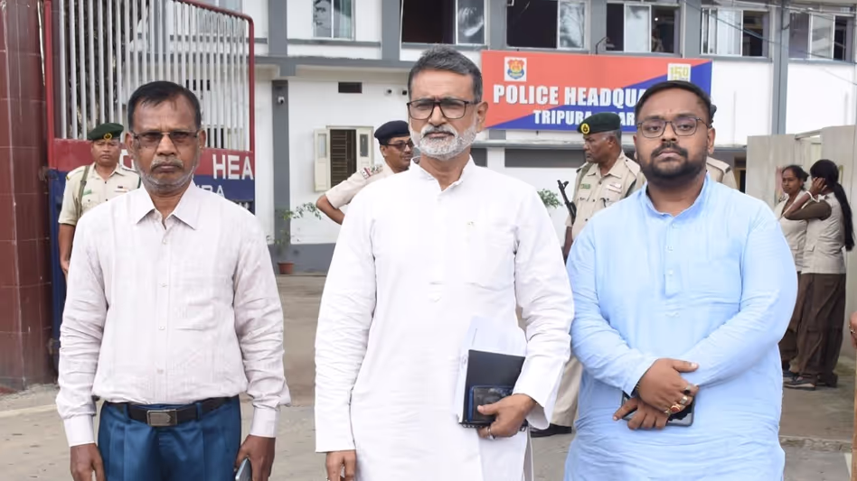 Tripura  कांग्रेस ने कानून व्यवस्था की चिंताओं को लेकर बड़े पैमाने पर विरोध प्रदर्शन