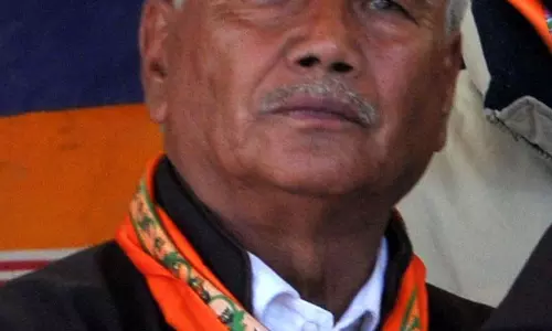 छेवांग ने Leh एपेक्स बॉडी के अध्यक्ष पद से इस्तीफा दिया