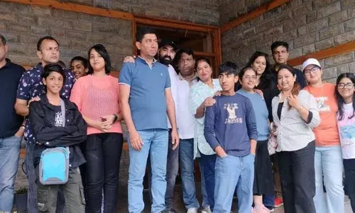 Mandi district के बाढ़ प्रभावित जंजैहली से 63 पर्यटकों को निकाला गया Mandi district के बाढ़ प्रभावित जंजैहली से 63 पर्यटकों को निकाला गया