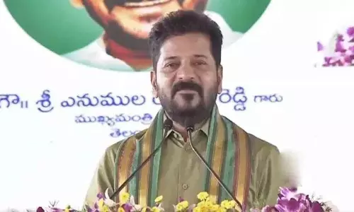 हर किसी को दो पौधे लगाने चाहिए: सीएम Revanth Reddy