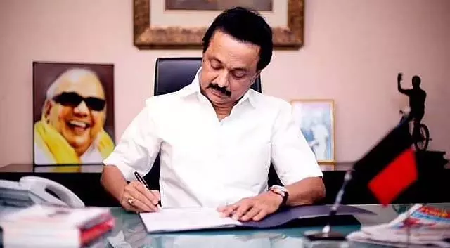 MK ने मदुरै निगम DMK क्षेत्रीय अध्यक्षों को इस्तीफा देने का आदेश दिया: क्या है पृष्ठभूमि? MK ने मदुरै निगम DMK क्षेत्रीय अध्यक्षों को इस्तीफा देने का आदेश दिया: क्या है पृष्ठभूमि?