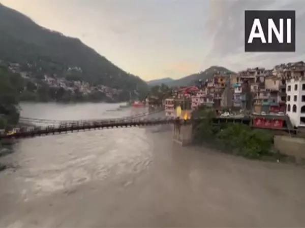 हिमाचल में मरने वालों की संख्या बढ़कर 80 हुई, 52 मौतें बारिश से संबंधित, 28 सड़क दुर्घटनाओं में: SDMA हिमाचल में मरने वालों की संख्या बढ़कर 80 हुई, 52 मौतें बारिश से संबंधित, 28 सड़क दुर्घटनाओं में: SDMA
