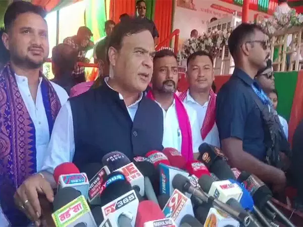 अगर किसी को 350 अवैध बांग्लादेशियों को हटाने में कोई समस्या है, तो उसे इसे सहना होगा: CM Sarma अगर किसी को 350 अवैध बांग्लादेशियों को हटाने में कोई समस्या है, तो उसे इसे सहना होगा: CM Sarma