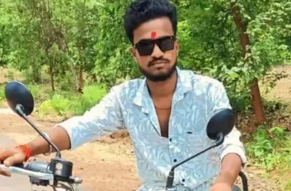 चाचा से लड़ाई के बाद भतीजे ने किया सुसाइड चाचा से लड़ाई के बाद भतीजे ने किया सुसाइड
