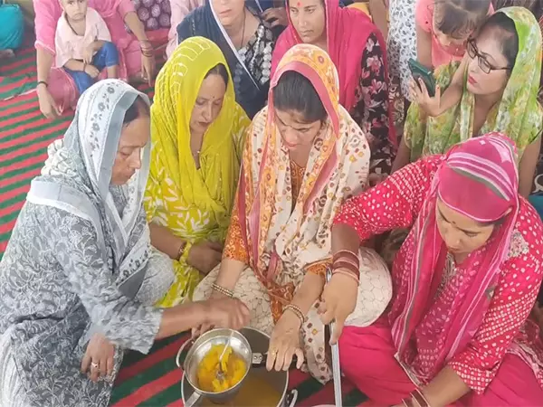 JK: महिलाओं को सशक्त बनाने और रोजगार के अवसर बढ़ाने के लिए परगवाल में बागवानी प्रशिक्षण कार्यक्रम आयोजित किया गया JK: महिलाओं को सशक्त बनाने और रोजगार के अवसर बढ़ाने के लिए परगवाल में बागवानी प्रशिक्षण कार्यक्रम आयोजित किया गया