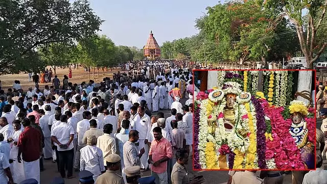 Sivaganga : कांदादेवी मंदिर रथ परेड Sivaganga : कांदादेवी मंदिर रथ परेड