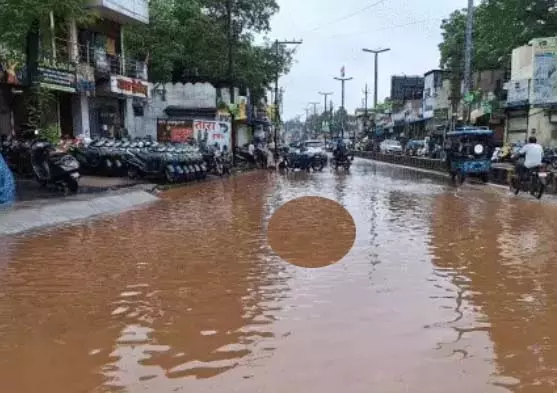 रायपुर के कई इलाकों में जलभराव, 2 दिनों से हो रही बारिश रायपुर के कई इलाकों में जलभराव, 2 दिनों से हो रही बारिश