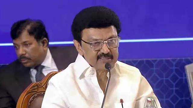 CM स्टालिन ने मदुरै के सभी क्षेत्रीय अध्यक्षों को इस्तीफा देने का निर्देश दिया CM स्टालिन ने मदुरै के सभी क्षेत्रीय अध्यक्षों को इस्तीफा देने का निर्देश दिया