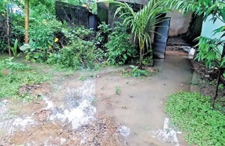 Odisha: बाढ़ का पानी कम होने के साथ कुचिंडा में सुधार शुरू Odisha: बाढ़ का पानी कम होने के साथ कुचिंडा में सुधार शुरू