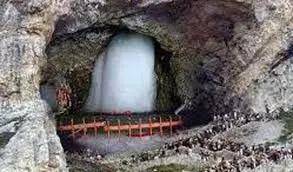 Shri Amarnath Yatra: तीर्थयात्रियों का 7वां जत्था पवित्र गुफा के लिए रवाना Shri Amarnath Yatra: तीर्थयात्रियों का 7वां जत्था पवित्र गुफा के लिए रवाना