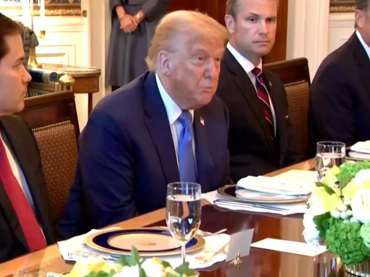 Trump ने झूठा दावा किया, अमेरिका ने व्यापार को लेकर भारत-पाक संघर्ष को रोका Trump ने झूठा दावा किया, अमेरिका ने व्यापार को लेकर भारत-पाक संघर्ष को रोका