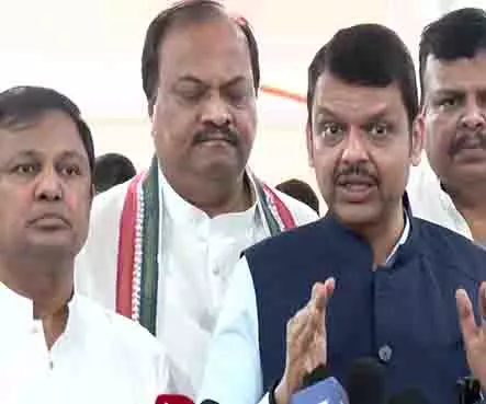 महाराष्ट्र के CM देवेंद्र फडणवीस ने मनसे को विरोध प्रदर्शन की अनुमति न देने के दावे का किया खंडन महाराष्ट्र के CM देवेंद्र फडणवीस ने मनसे को विरोध प्रदर्शन की अनुमति न देने के दावे का किया खंडन