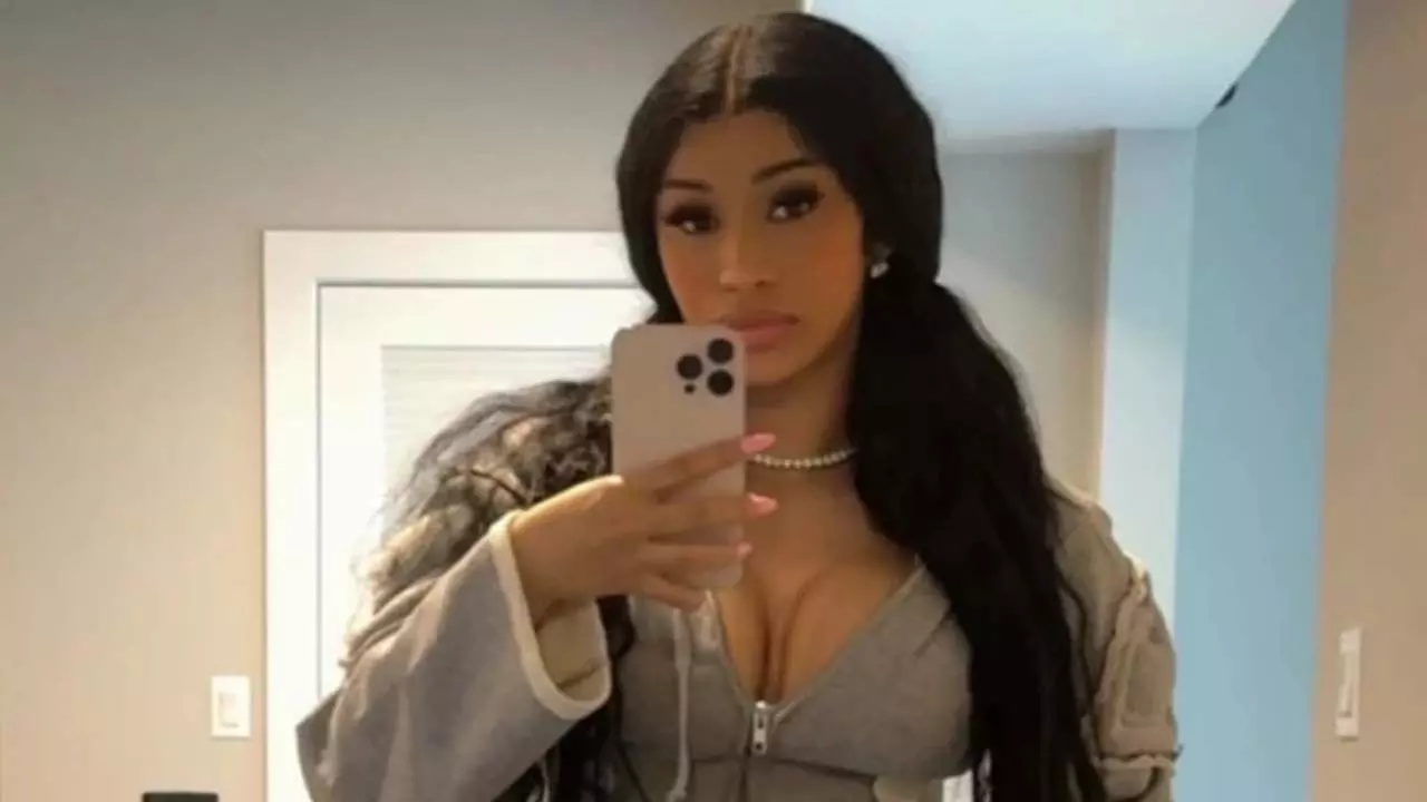 Cardi B ने स्टेफ़न डिग्ग्स से ब्रेकअप कर लिया है? Cardi B ने स्टेफ़न डिग्ग्स से ब्रेकअप कर लिया है?