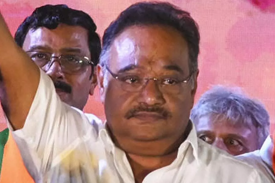 BJP के समिक भट्टाचार्य ने बंगाल में चुप जनसांख्यिकीय आक्रमण की चेतावनी दी BJP के समिक भट्टाचार्य ने बंगाल में चुप जनसांख्यिकीय आक्रमण की चेतावनी दी
