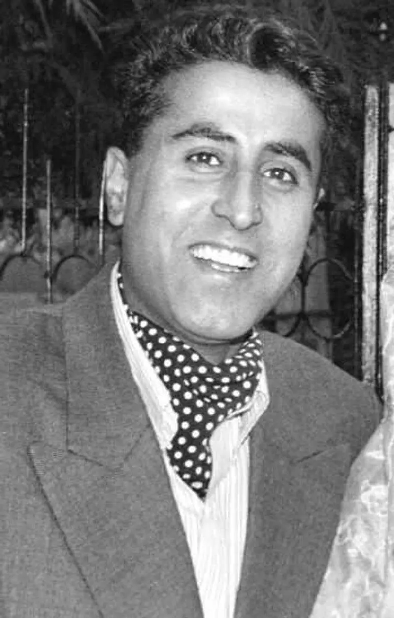 भारतीय सेना ने कारगिल के नायक कैप्टन Vikram Batra को श्रद्धांजलि दी भारतीय सेना ने कारगिल के नायक कैप्टन Vikram Batra को श्रद्धांजलि दी