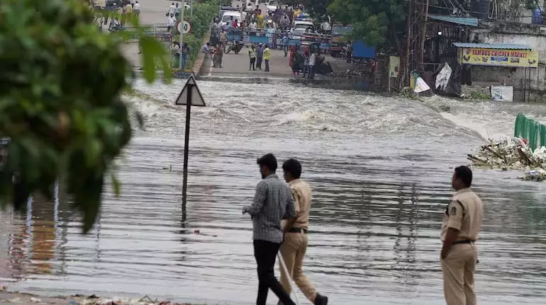 Telangana में भारी बारिश की चेतावनी Telangana में भारी बारिश की चेतावनी