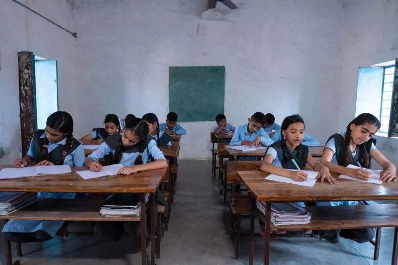 J&K के स्कूल गर्मी की छुट्टियों के बाद 8 जुलाई को नए समय पर खुलेंगे J&K के स्कूल गर्मी की छुट्टियों के बाद 8 जुलाई को नए समय पर खुलेंगे
