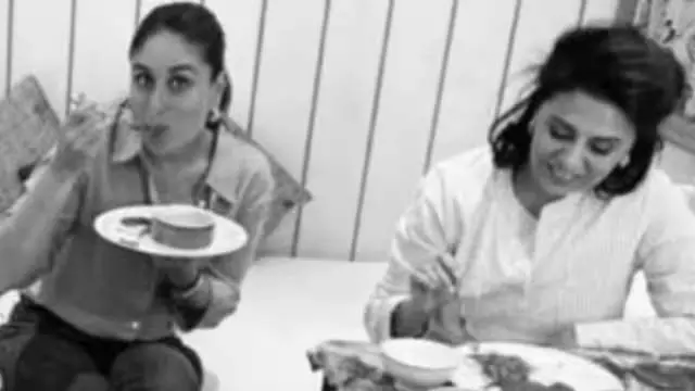 Kareena : थ्रोबैक फोटो शेयर कर नीतू आंटी को कहा हैप्पी बर्थडे Kareena : थ्रोबैक फोटो शेयर कर नीतू आंटी को कहा हैप्पी बर्थडे