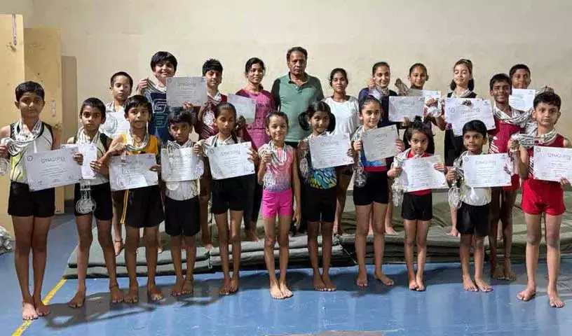 राष्ट्रीय जिम्नास्टिक प्रतियोगिताओं में पदकों की झड़ी राष्ट्रीय जिम्नास्टिक प्रतियोगिताओं में पदकों की झड़ी