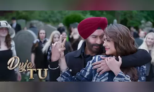 Ajay Devgn, मृणाल ठाकुर अभिनीत फिल्म सन ऑफ सरदार 2 का गाना पहला तू दूजा तू पर एक नजर Ajay Devgn, मृणाल ठाकुर अभिनीत फिल्म सन ऑफ सरदार 2 का गाना पहला तू दूजा तू पर एक नजर