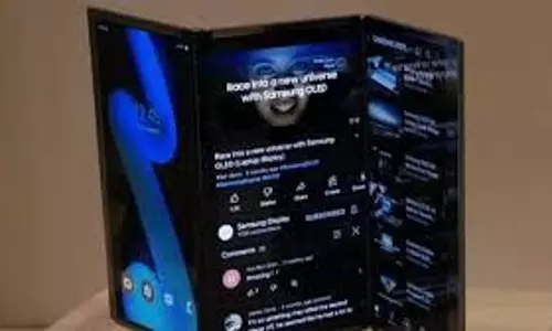 Samsung : जादुई ट्राई-फोल्ड फोन, जानें लॉन्च डेट और कीमत