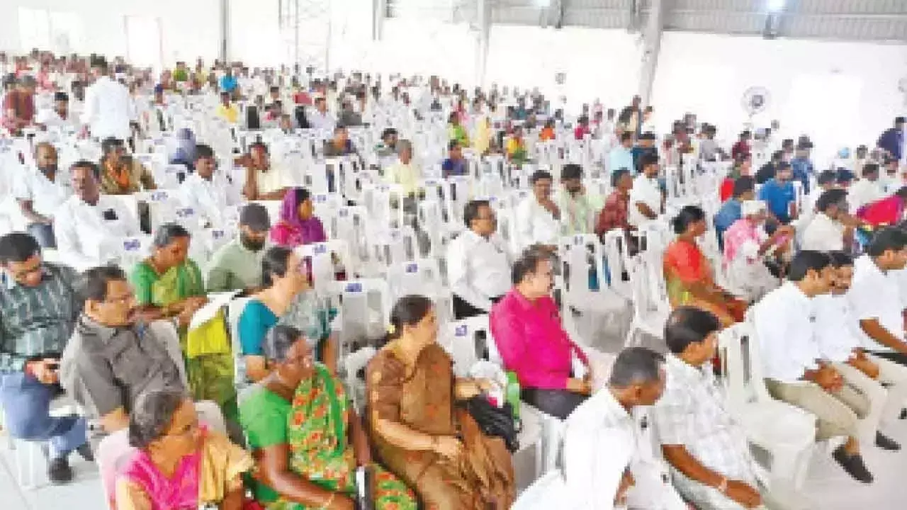 Telangana: कलेक्टर ने भारत फ्यूचर को उचित न्याय का आश्वासन दिया