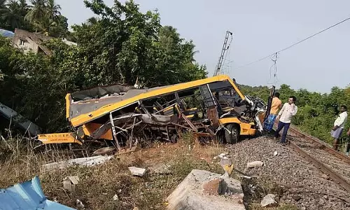 कुड्डालोर रेल दुर्घटना: रेलवे ने वित्तीय सहायता की घोषणा की कुड्डालोर रेल दुर्घटना: रेलवे ने वित्तीय सहायता की घोषणा की