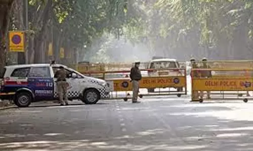 साइनेज से पुस्ता रोड कारों के लिए सुरक्षित हो गया: पुलिस साइनेज से पुस्ता रोड कारों के लिए सुरक्षित हो गया: पुलिस