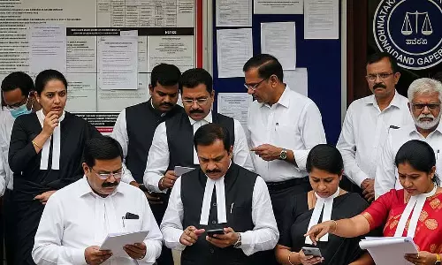 Karnataka : 1,500 वकीलों के चार्टर निलंबित