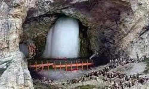 Shri Amarnath Yatra: तीर्थयात्रियों का 7वां जत्था पवित्र गुफा के लिए रवाना Shri Amarnath Yatra: तीर्थयात्रियों का 7वां जत्था पवित्र गुफा के लिए रवाना