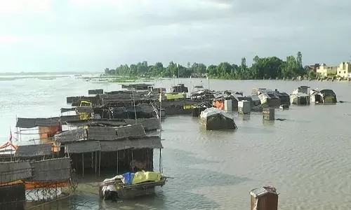 Farrukhabad: गंगा का जलस्तर खतरे के करीब, रामगंगा में गिरावट
