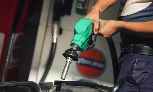 8 जुलाई 2025 को Chennai में पेट्रोल और डीजल की कीमतें देखें 8 जुलाई 2025 को Chennai में पेट्रोल और डीजल की कीमतें देखें