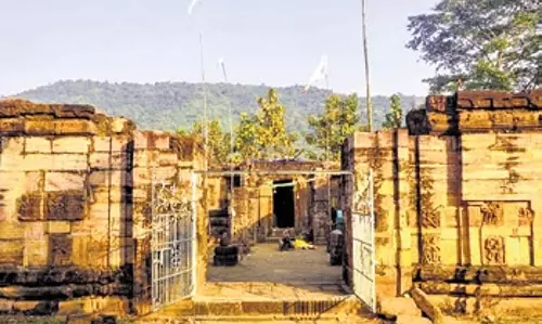 Odisha: बानपुर के स्वप्नेश्वर मंदिर को राष्ट्रीय महत्व के स्मारक का दर्जा मिला Odisha: बानपुर के स्वप्नेश्वर मंदिर को राष्ट्रीय महत्व के स्मारक का दर्जा मिला