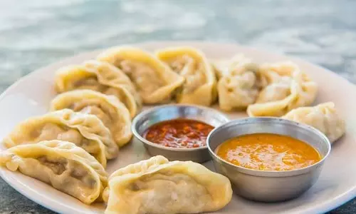Chicken Momo :इस रेसिपी से घर पर बनाएं रेस्टोरेंट जैसा स्वादिष्ट चिकन मोमो