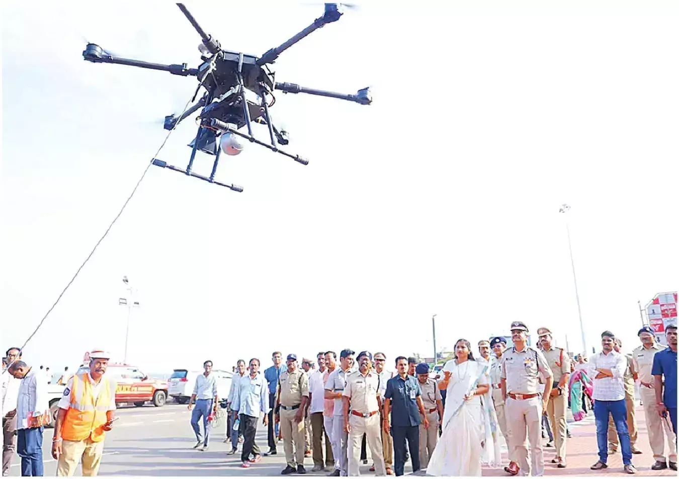 सरकार पुलिस को नवीनतम तकनीक अपनाने के लिए प्रोत्साहित कर रही है: गृह मंत्री सरकार पुलिस को नवीनतम तकनीक अपनाने के लिए प्रोत्साहित कर रही है: गृह मंत्री