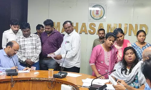 सीईओ एस आलोक ने जन चौपाल में सुनी आम जनों की समस्याएं सीईओ एस आलोक ने जन चौपाल में सुनी आम जनों की समस्याएं