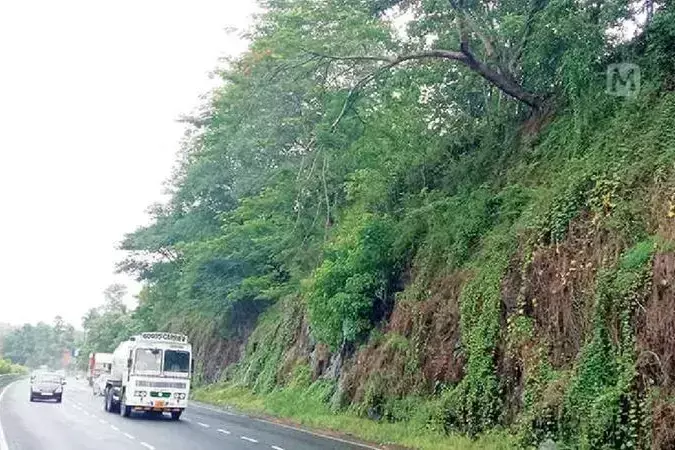 वडक्केनचेरी-मन्नुथी 6-लेन एनएच पर टोल वसूली 3 साल पहले शुरू हुई वडक्केनचेरी-मन्नुथी 6-लेन एनएच पर टोल वसूली 3 साल पहले शुरू हुई