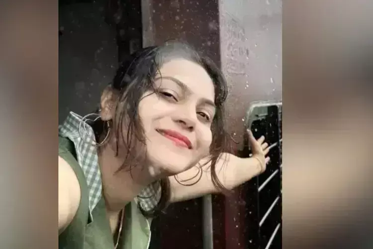 ज्योति मल्होत्रा की केरल यात्रा से राजनीतिक विवाद, जासूसी मामले की जांच शुरू ज्योति मल्होत्रा की केरल यात्रा से राजनीतिक विवाद, जासूसी मामले की जांच शुरू