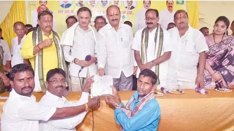 पिछली YSRCP सरकार लाभार्थियों को TIDCO घर सौंपने में विफल रही पिछली YSRCP सरकार लाभार्थियों को TIDCO घर सौंपने में विफल रही